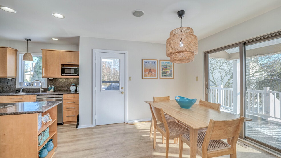 Building Photo - 6 Brunswick Ct