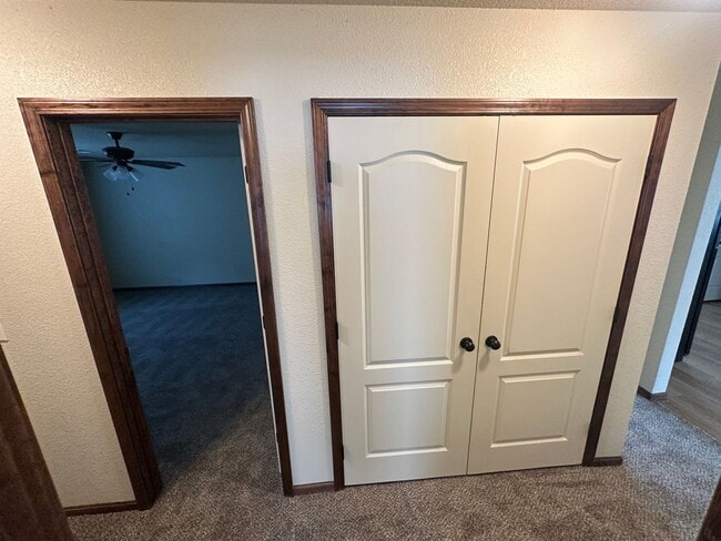 Building Photo - 3 Bed Single Level Duplex in Lee’s Summit