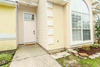 Building Photo - 1356 Redwood Ln