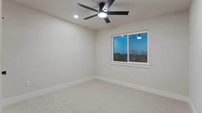 Building Photo - 1861 Lapis Ave