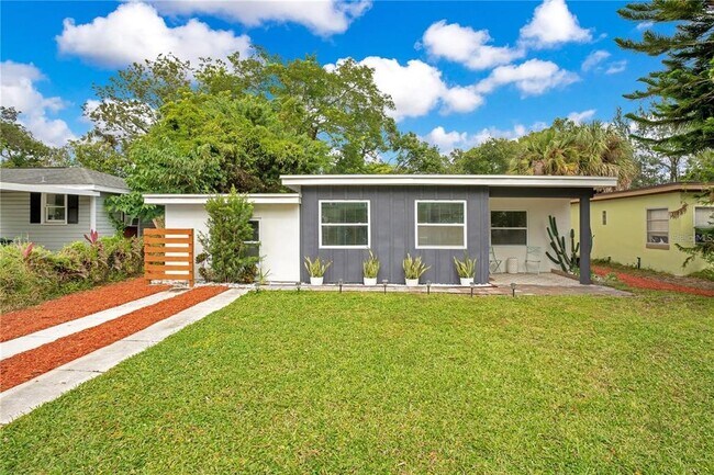 Primary Photo - 1891 Oglesby Ave