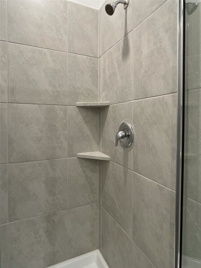 Building Photo - 24019 Steep Climb Dr