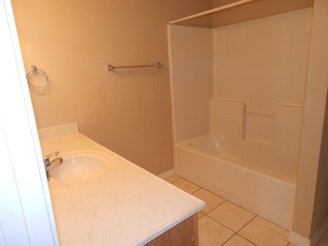 Building Photo - 7465 Harvest Village Ct
