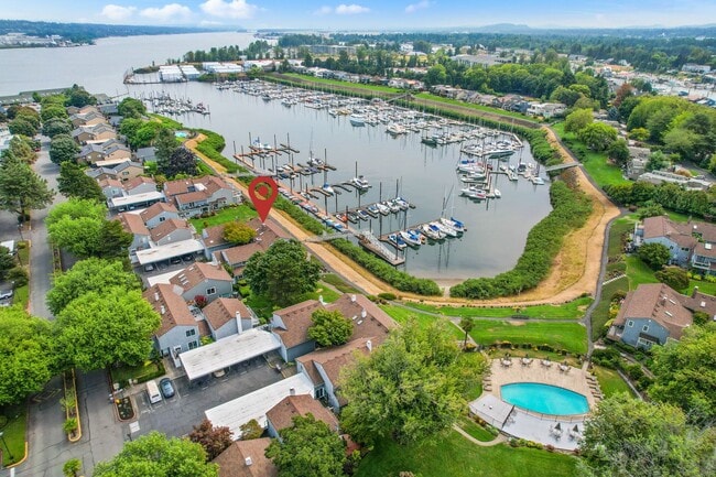 Building Photo - 540 N Hayden Bay Dr
