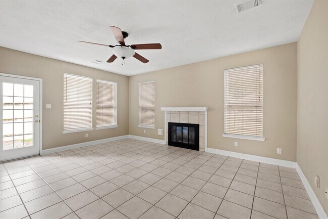 Building Photo - 16035 Capistrano Falls Dr