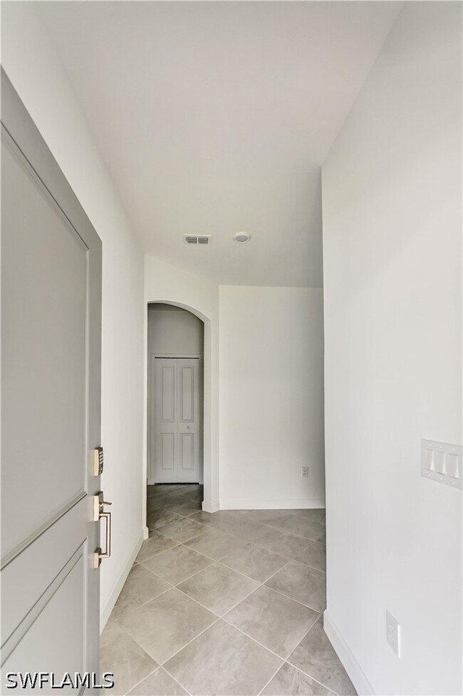 Building Photo - 20545 Hazelnut Ct