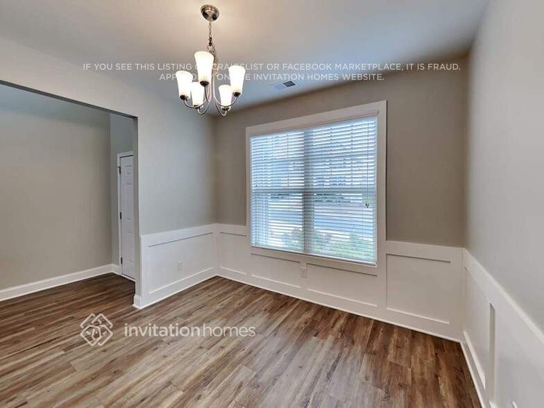 Building Photo - 247 Sage Dr