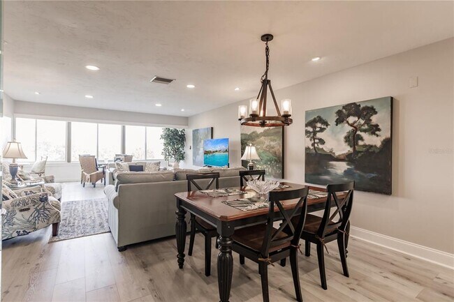 Building Photo - 1255 E Peppertree Dr