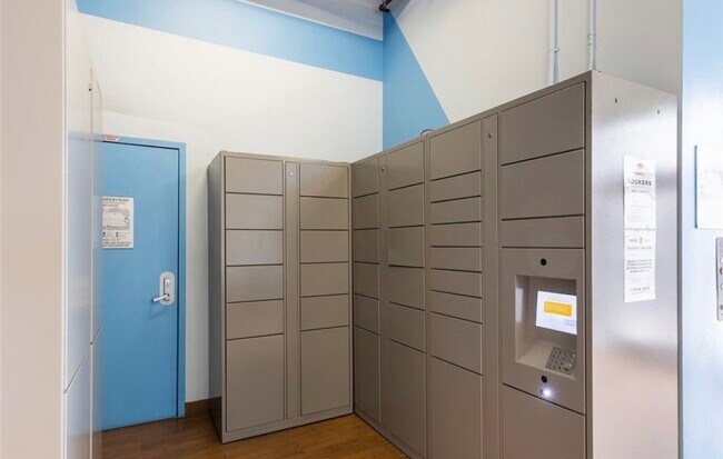 Building Photo - 435 W Center Street Promenade