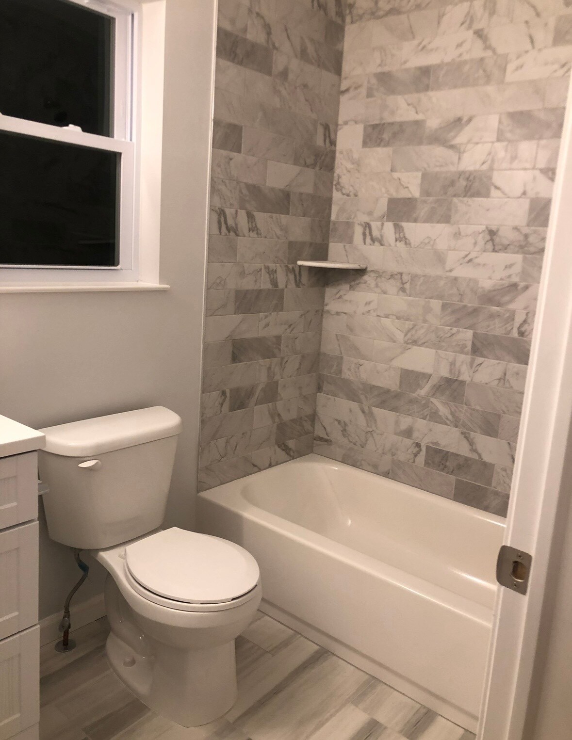 Building Photo - 36 Abbotsford Ave