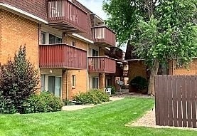 Building Photo - 11051 W 63rd Pl