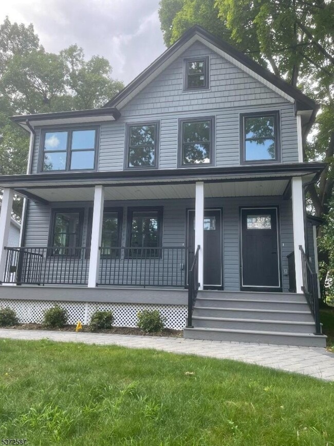 Building Photo - 61 Smull Ave