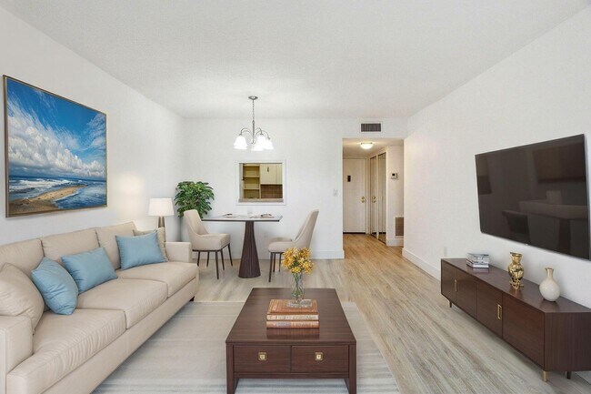 Primary Photo - 4354 NW 9th Ave
