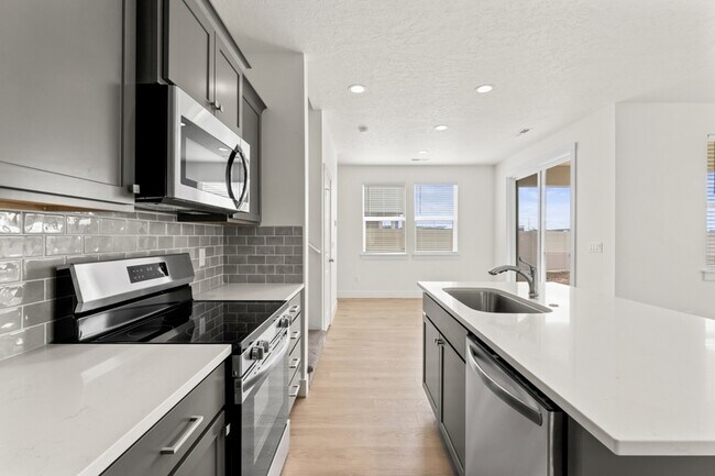 Building Photo - 1673 N Solterra Ln