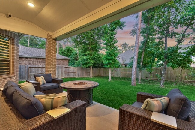 Building Photo - 407 Tulip Tree Ct