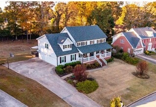 Building Photo - 2599 Hickory Cove SW