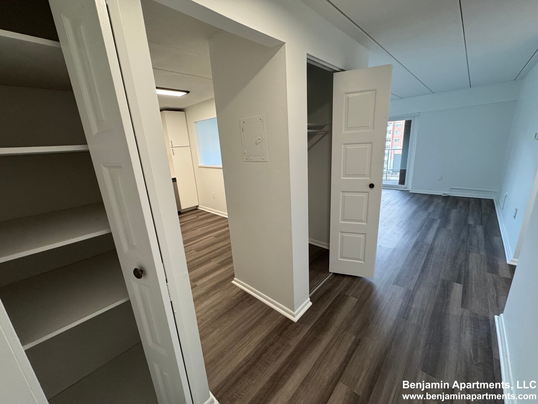 Building Photo - 51 Hill Rd