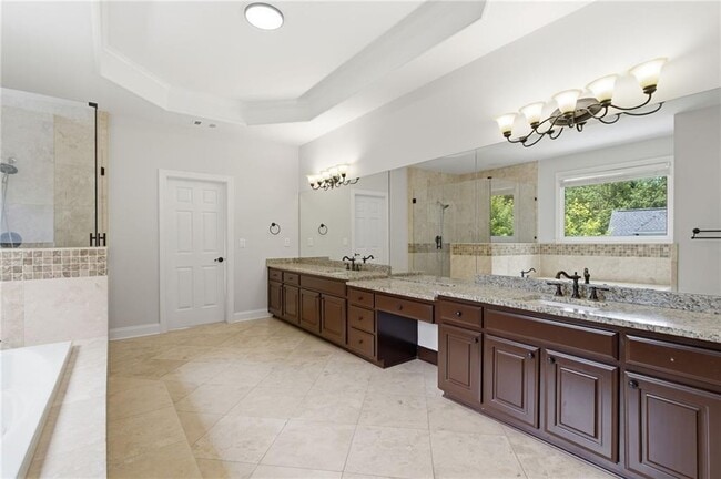 Building Photo - 730 Rose Creek Cir