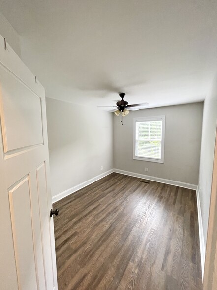 Bedroom 2 - 122 Capital St