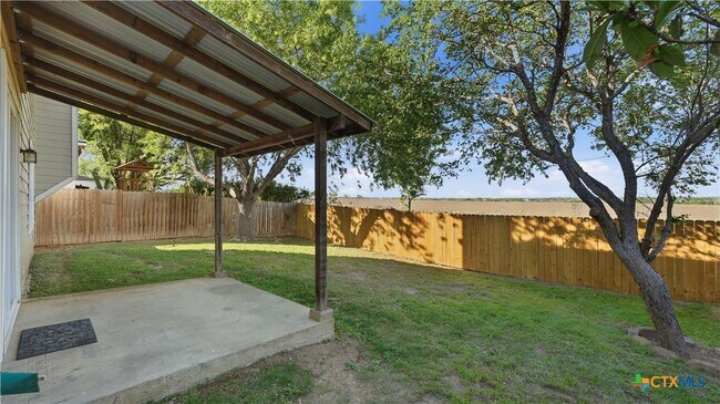 Building Photo - 821 Benning St