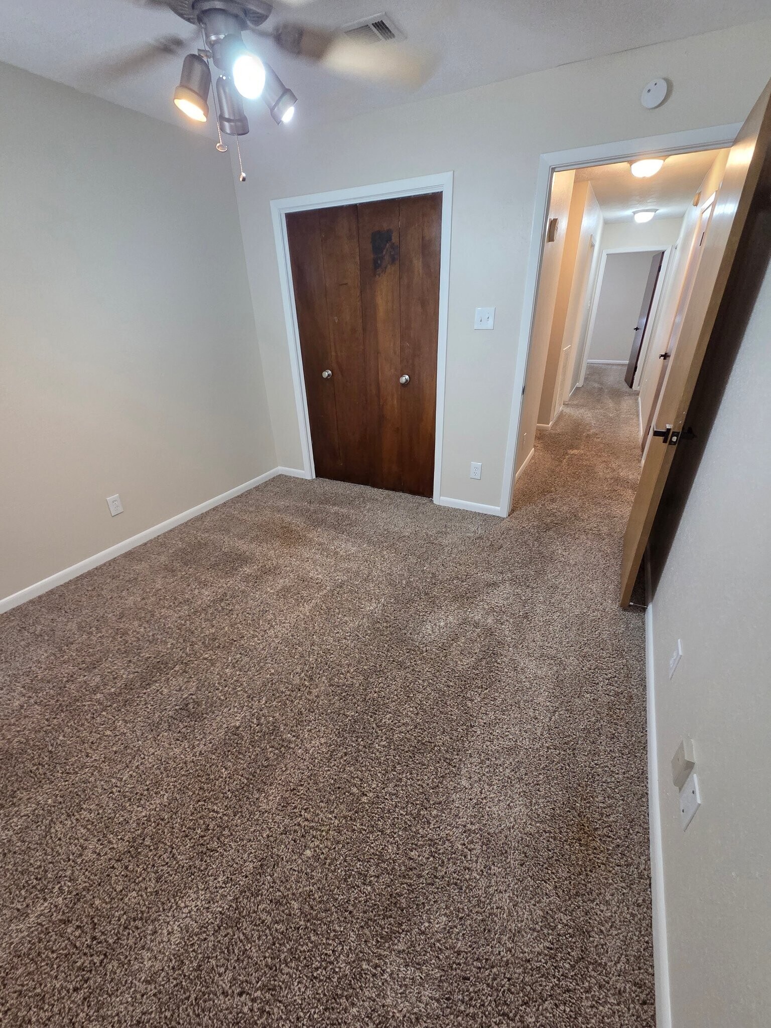 Building Photo - 2702 Apple Creek Cir