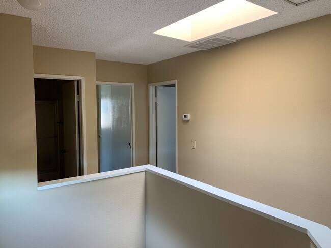 Building Photo - Beautifully remodeled 3 Bedroom 2.5 Bath Condo in El Cajon
