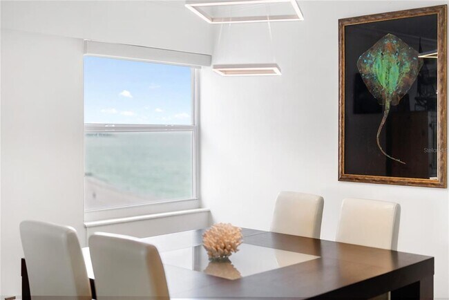 Building Photo - 1750 Benjamin Franklin Dr