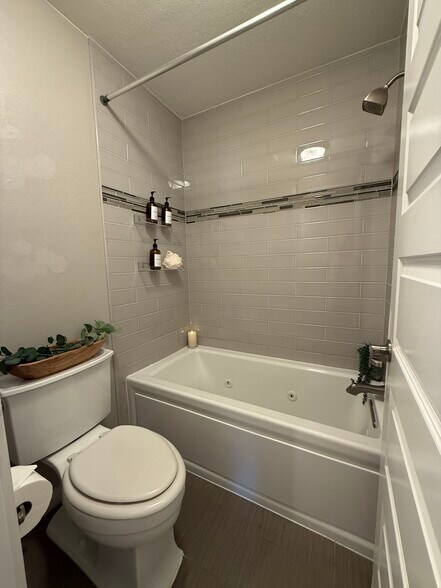 Building Photo - 5660 W 38th Ave