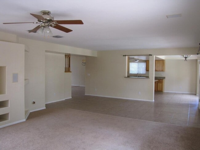 Building Photo - $500 OFF FIRST MONTHS FULL RENT!