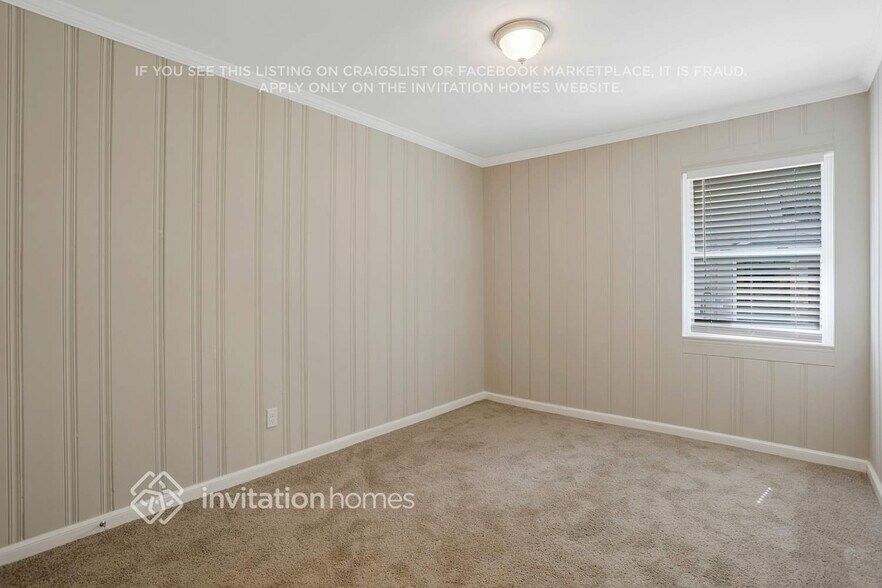 Building Photo - 3389 Lark Ln