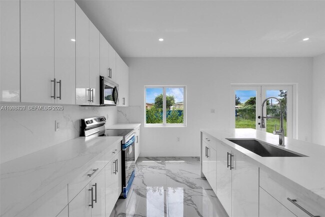 Building Photo - 11870 SW 220th Terrace