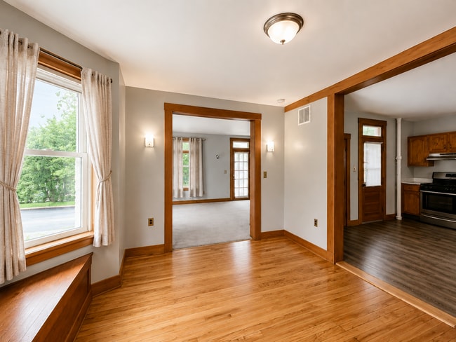 Building Photo - Classic Charm Meets Modern Updates in This Spacious Home ?
