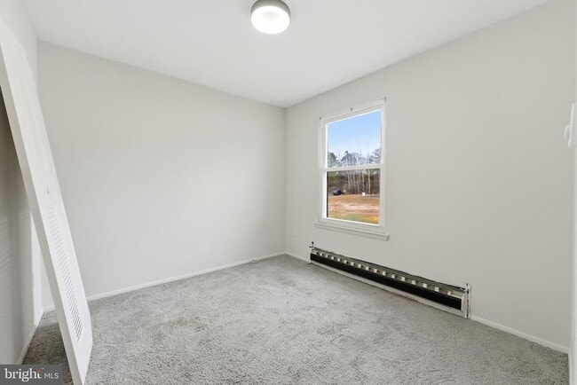 Building Photo - 548 Loch Lomond Dr