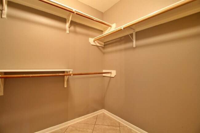 Building Photo - 6803 Highwind Bend Ln