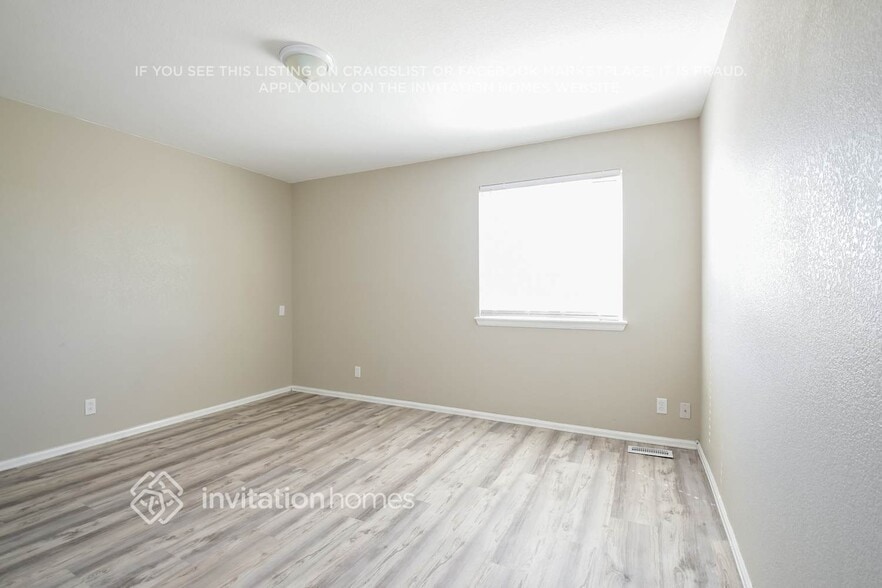 Building Photo - 9678 Lansing Cir