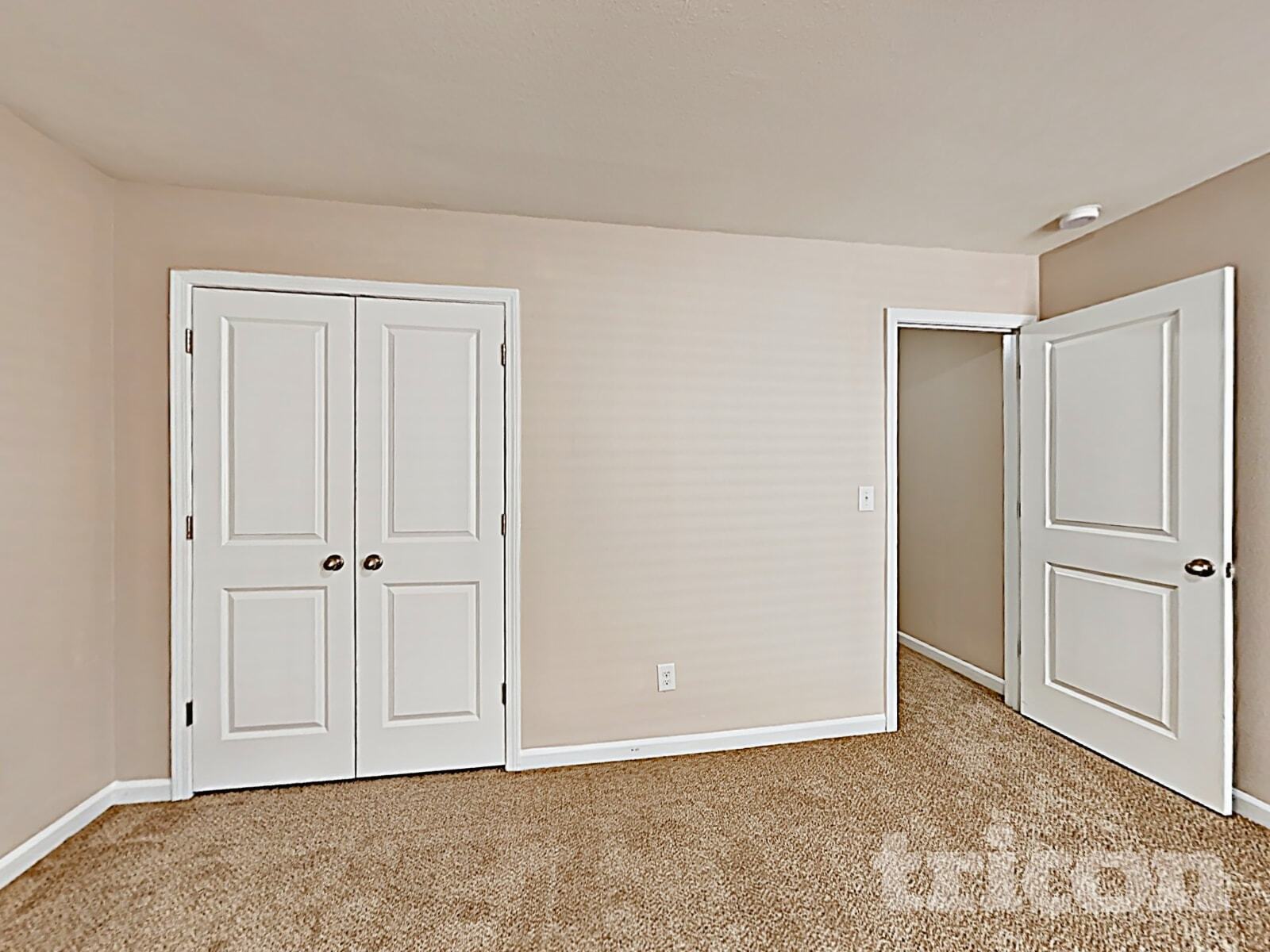 Building Photo - 2414 Dewey Creek Ln