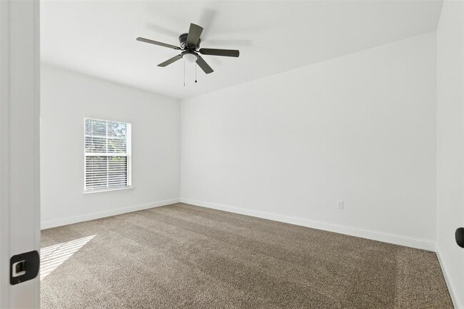 Building Photo - 914 Timberglen Ct