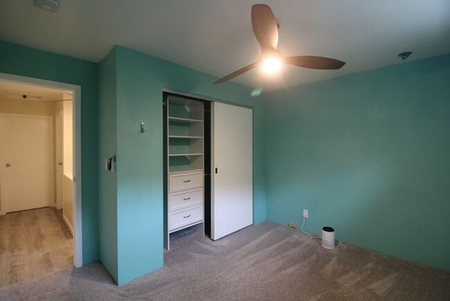 Building Photo - Beautiful 3 Bedroom 2.5 Bath house in Gate...