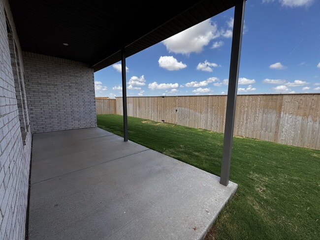 Building Photo - **Move In Special** Stunning Newly Built H...
