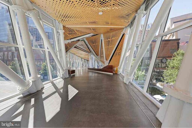 Building Photo - 900 N Stafford St