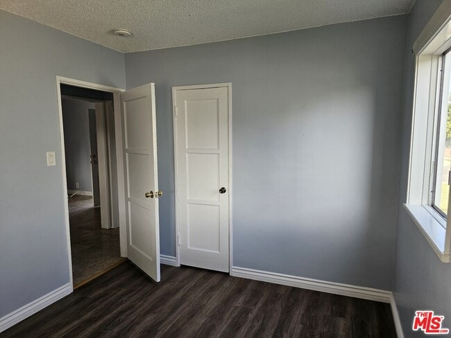 Building Photo - 7444 Mendy St