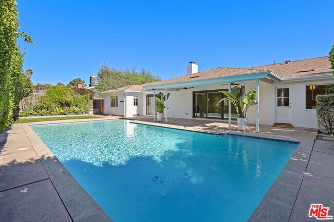 Building Photo - 1373 Beckwith Ave