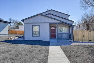 Building Photo - 815 E Hills Rd