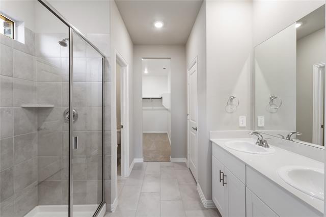 Building Photo - 510 Clover Crk Dr