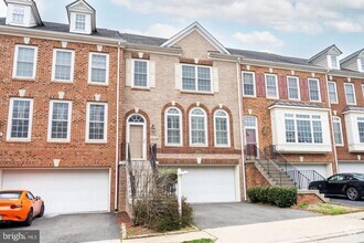 Building Photo - 4592 Barringer Pl