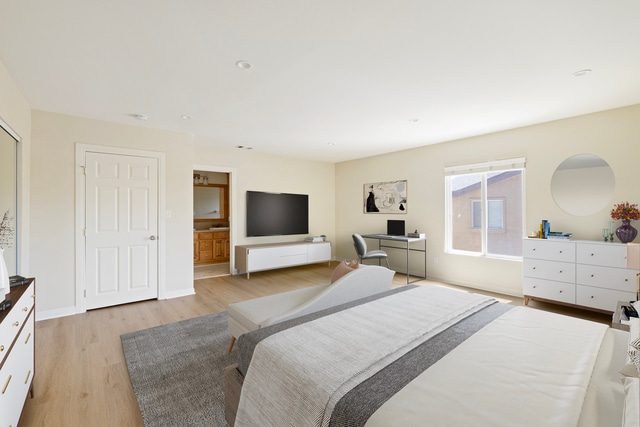 More Master Suite - 3424 Bellevue Ave