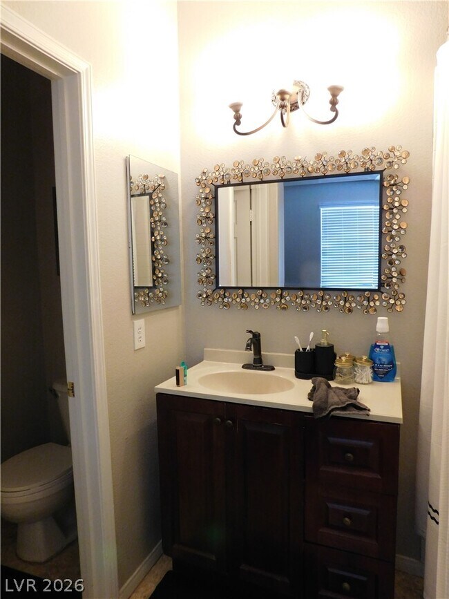 Building Photo - 3965 Palm Beach St