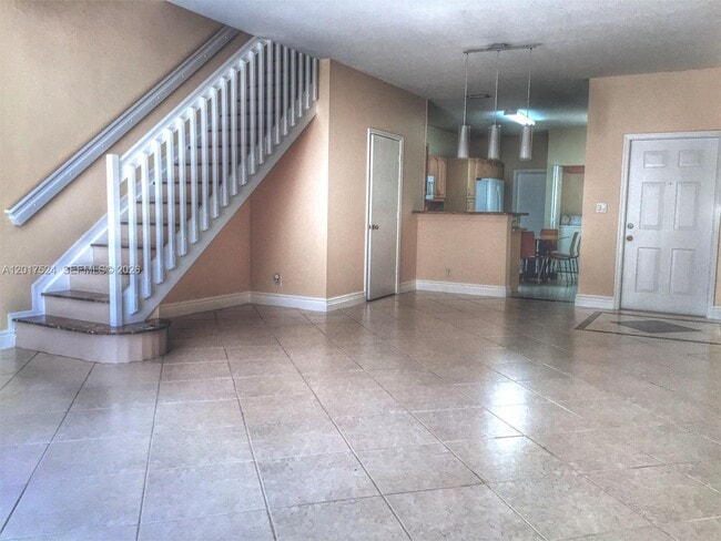 Building Photo - 2180 Ensenada Terrace