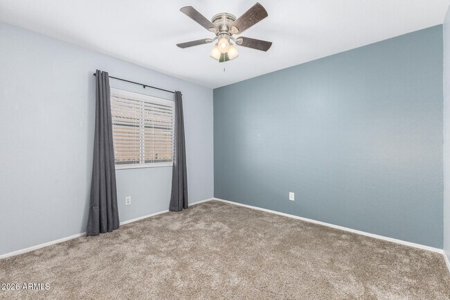 Building Photo - 163 W Liberty Ln