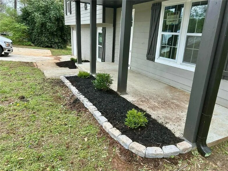 Building Photo - 5507 Flat Shoals Pkwy